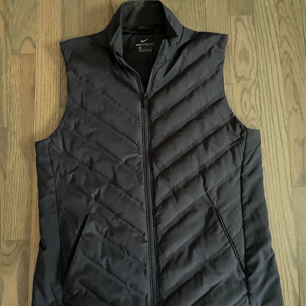 Nike Men's Dark Quilted Vest